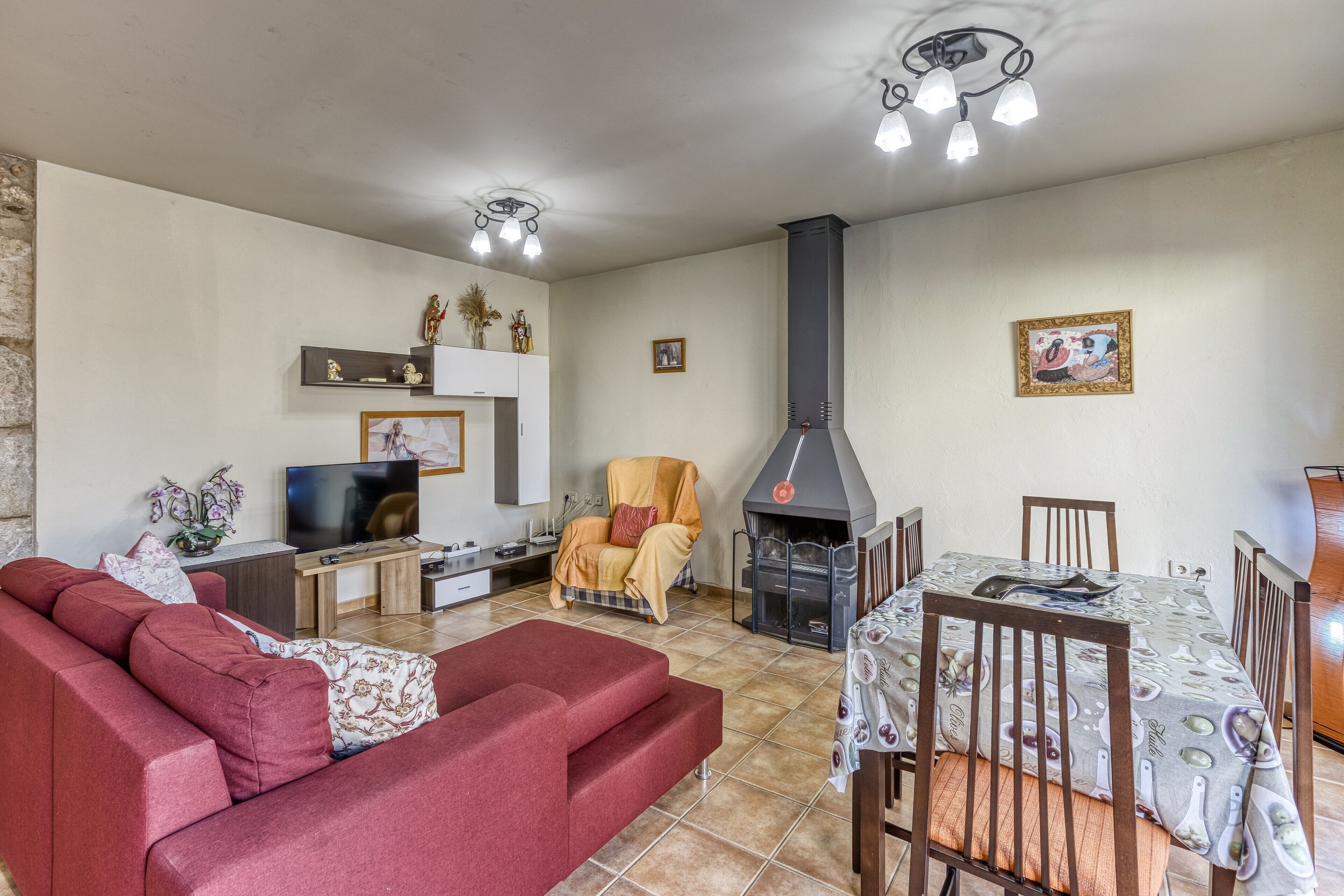 Fernseher, Kamin