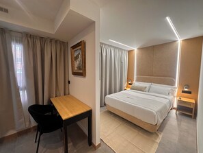 Basic Double Room | Premium bedding, Select Comfort beds, minibar, in-room safe - NDHoteles (Valdemoro)