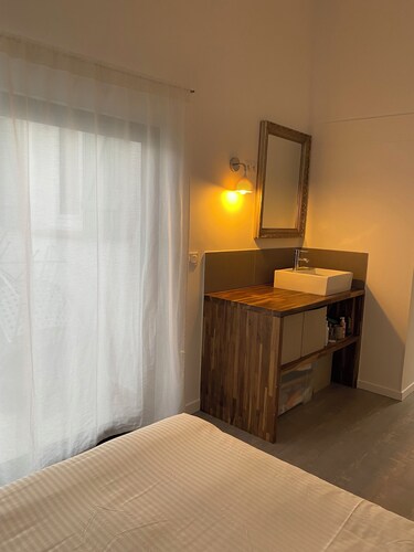 Chambre indépendant, proche nature et plage, idéale pour un séjour au calme.