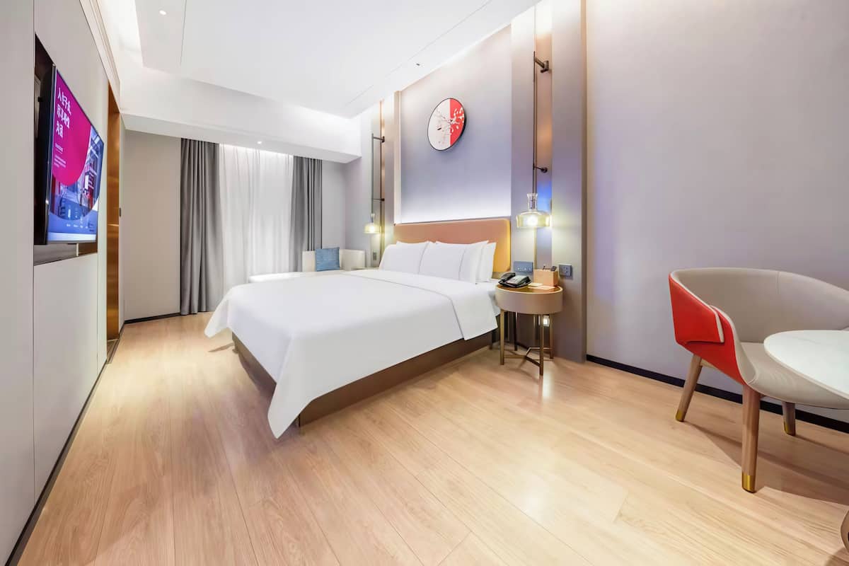 Superior Double Room | Desk, laptop workspace, blackout curtains, soundproofing