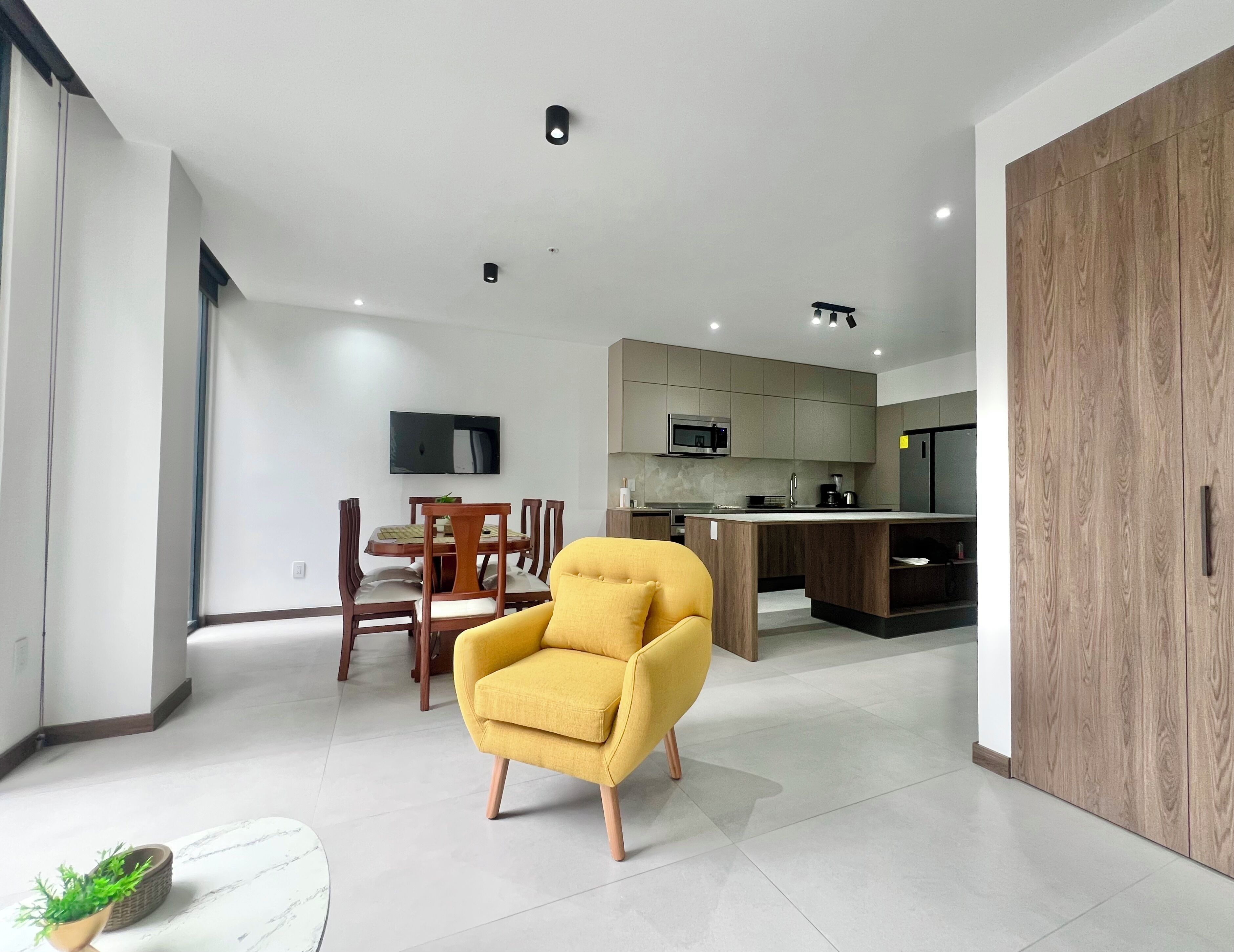 Superior Apartment, City View | Living area