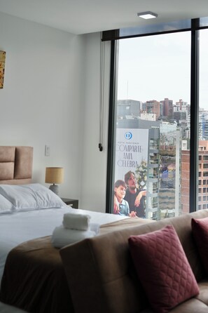 إستديو مريحة - منظر للمدينة | مكتب ومساحة عمل للكمبيوتر المحمول وستائر تعتيم ومكواة/لوح كي