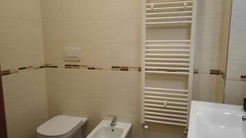 Phòng đơn, quang cảnh núi | Phòng tắm