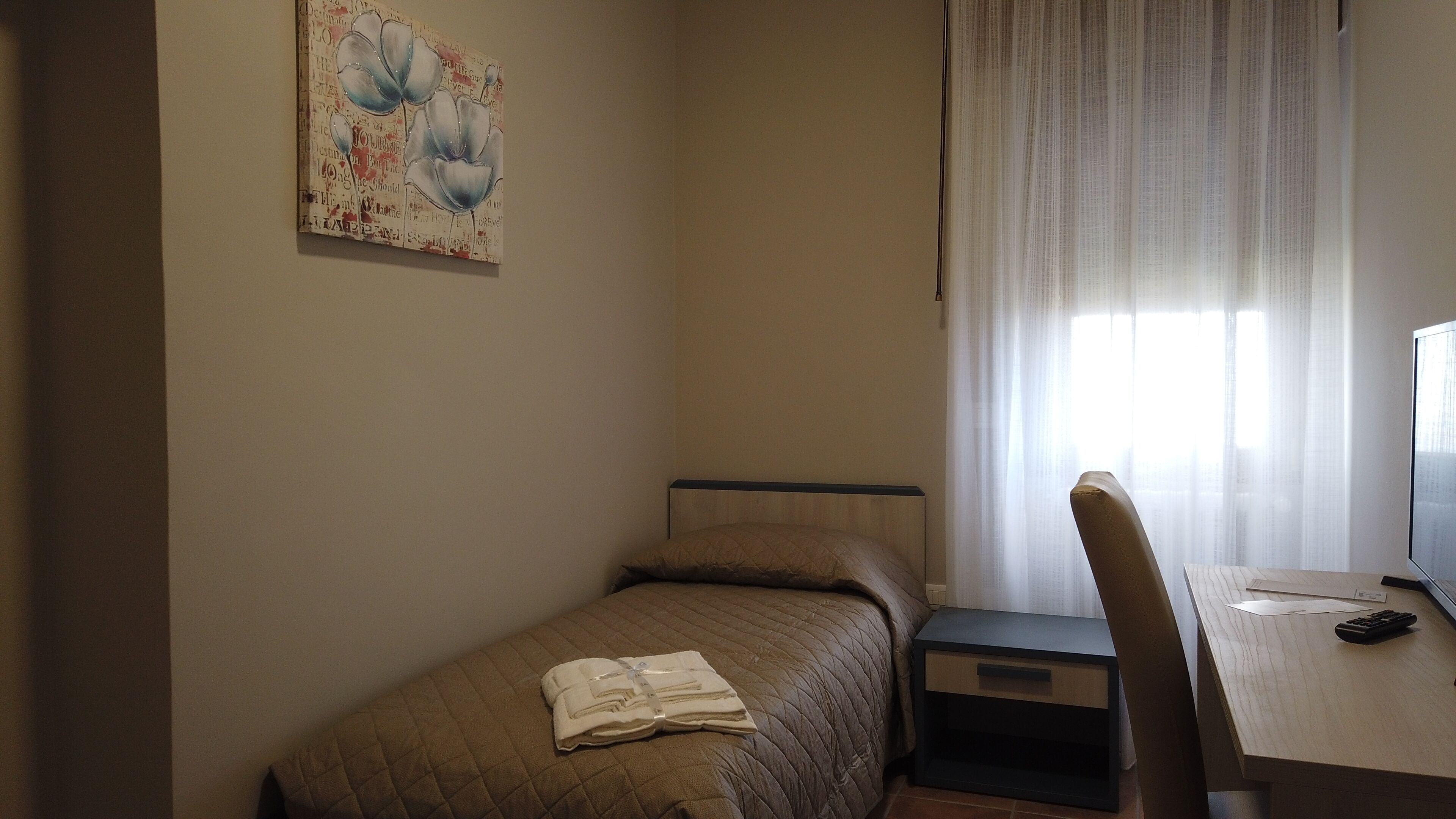 Single Room, Mountain View | Free WiFi