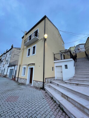 Front of property - B&B Al Belvedere (Volturino)