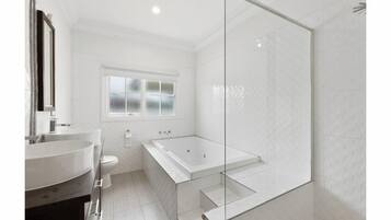 Shower, jetted bath