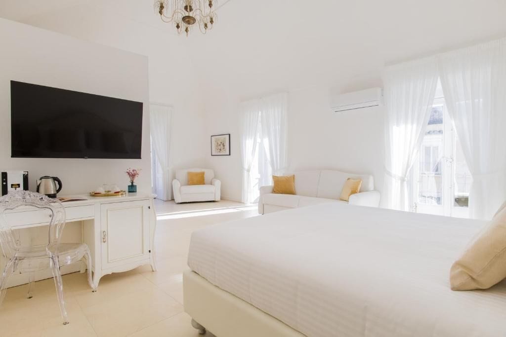 Caja de seguridad en la habitación y cortinas blackout 