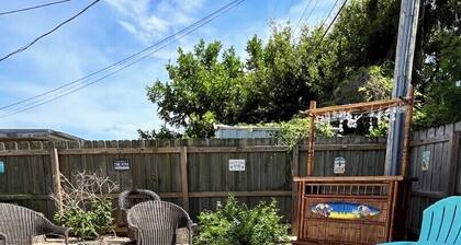 Beautiful 4 bedroom pool home in sunny Palm Bay!
