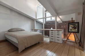 Iron/ironing board