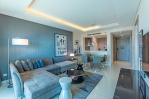 Smart TV - Spacious 1BR Rental | 1050 sq ft | Luxury Lifestyle in Paramount Towers (Dubai)