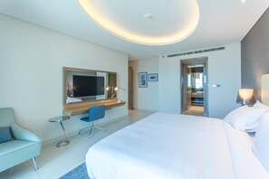1 bedroom, iron/ironing board, WiFi, bed sheets - Spacious 1BR Rental | 1050 sq ft | Luxury Lifestyle in Paramount Towers (Dubai)