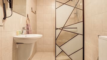 Hårtørrer, håndklæder, Toiletpapir