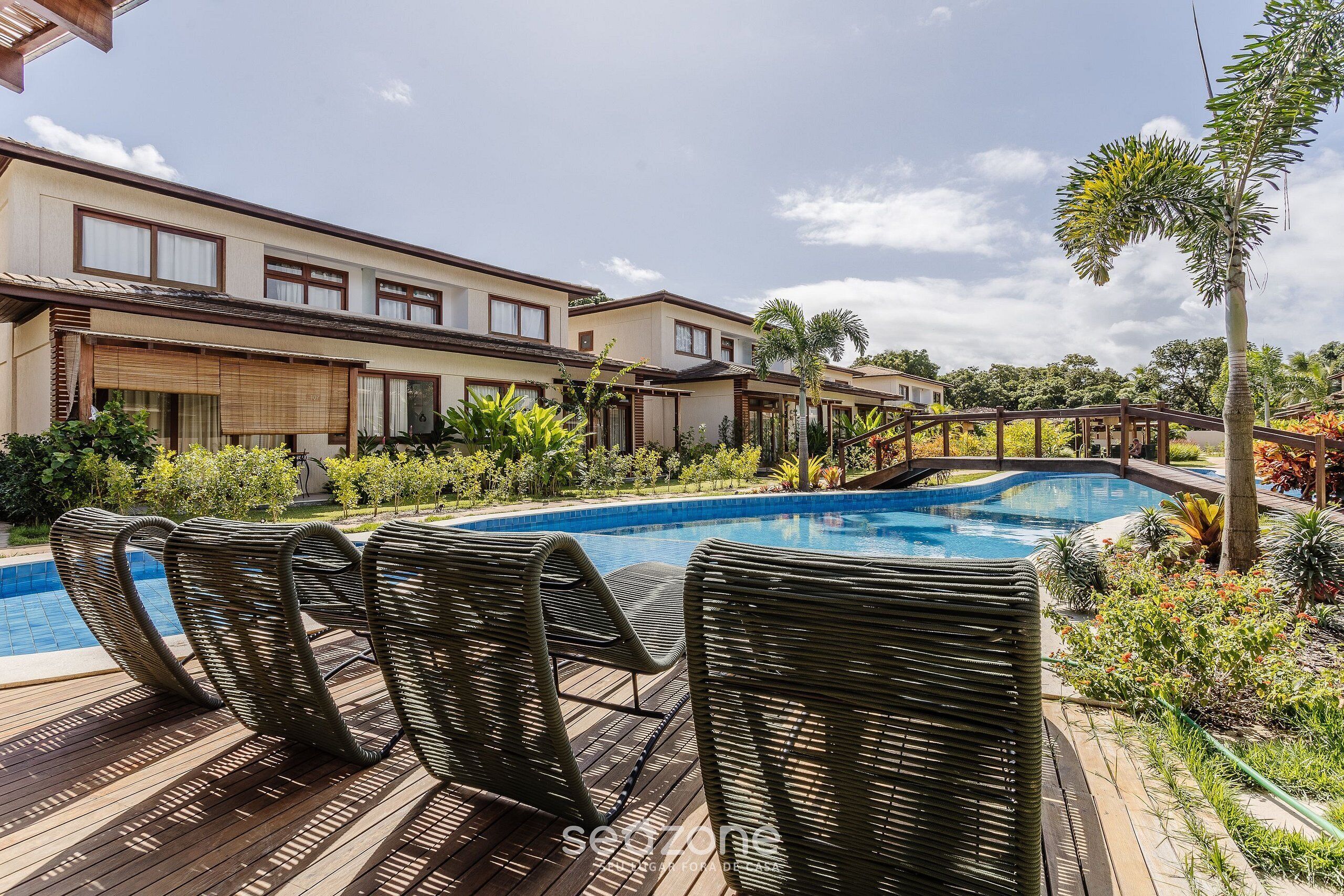 Perushuoneisto | Uima-allas | Ulkouima-allas