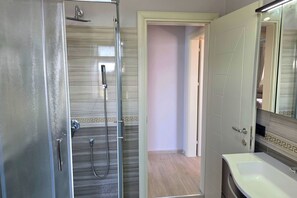 Family Apartment, Multiple Bedrooms (Sea Vista Durres 50m from beach) | Bathroom - Sea Vista Durres 50m From Beach (Durrës)