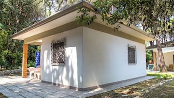 Bungalow, 2 kamar tidur, patio, pemandangan kebun | Teras/patio