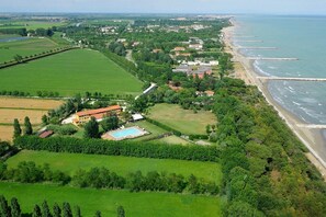 Villa, 1 Bedroom, Garden View | Exterior - Townhouse With Garden and Easy Beach Access (Eraclea)