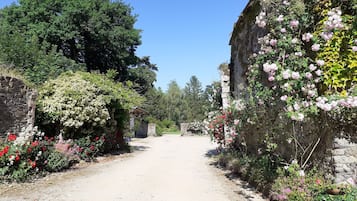Enceinte de lâhĂ©bergement