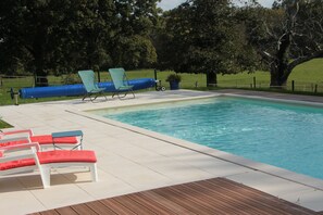 Piscine extérieure, piscine chauffée