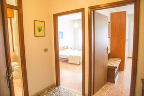 Apartment, 3 Bedrooms, Balcony, City View - Downtown Flat 250mt From the Beach (Eraclea)