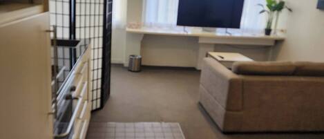 Apartment, 2 Bedrooms, Accessible, Balcony | Living room