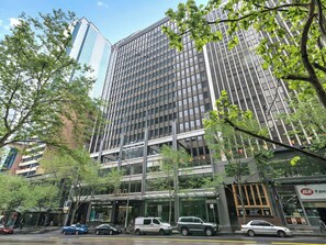 Apartment, 2 Bedrooms, Accessible, Balcony | Exterior - Edtrack APT - Near Crown Casino (Melbourne)