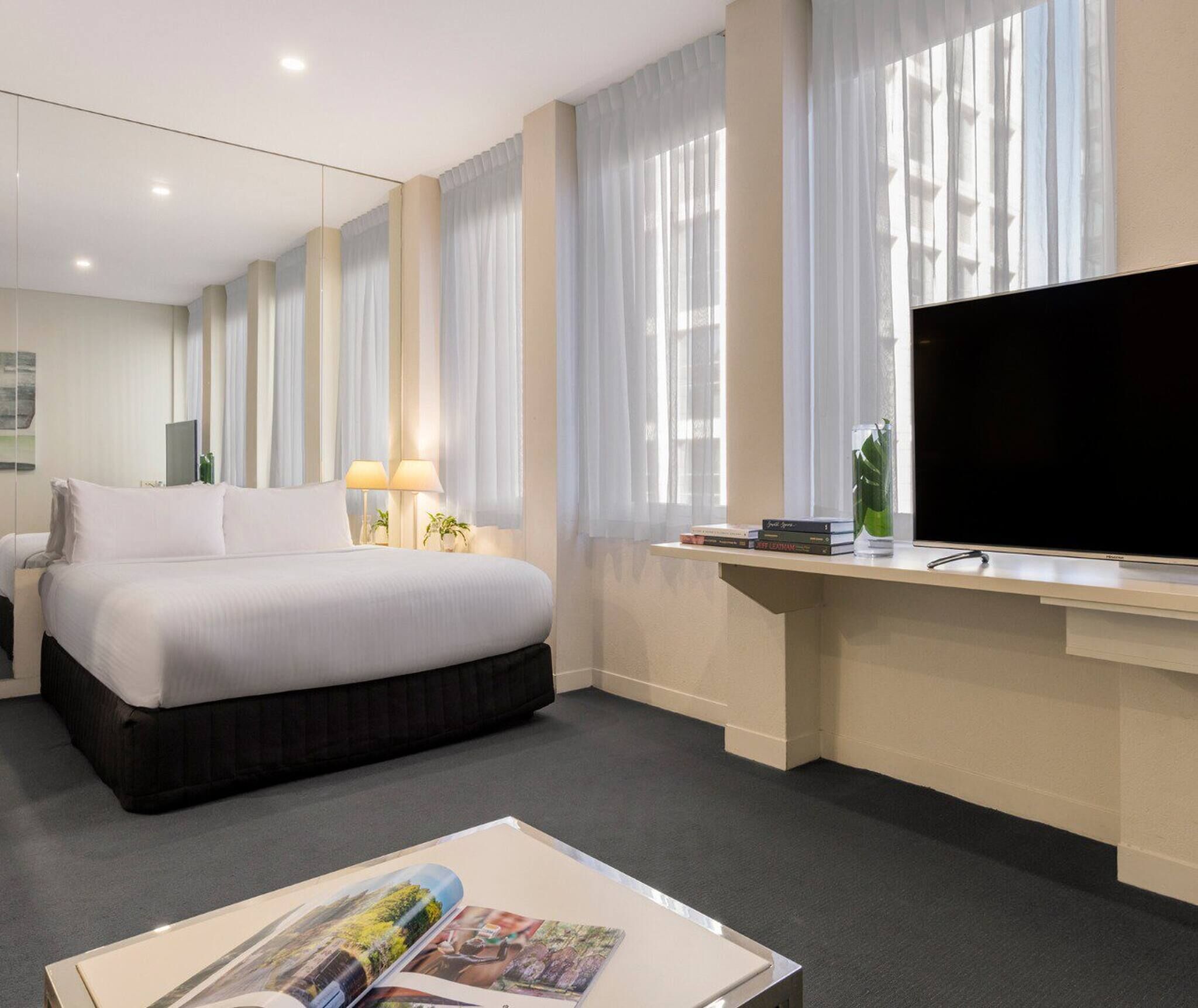 Apartment, 2 Bedrooms, Accessible, Balcony | Room amenity