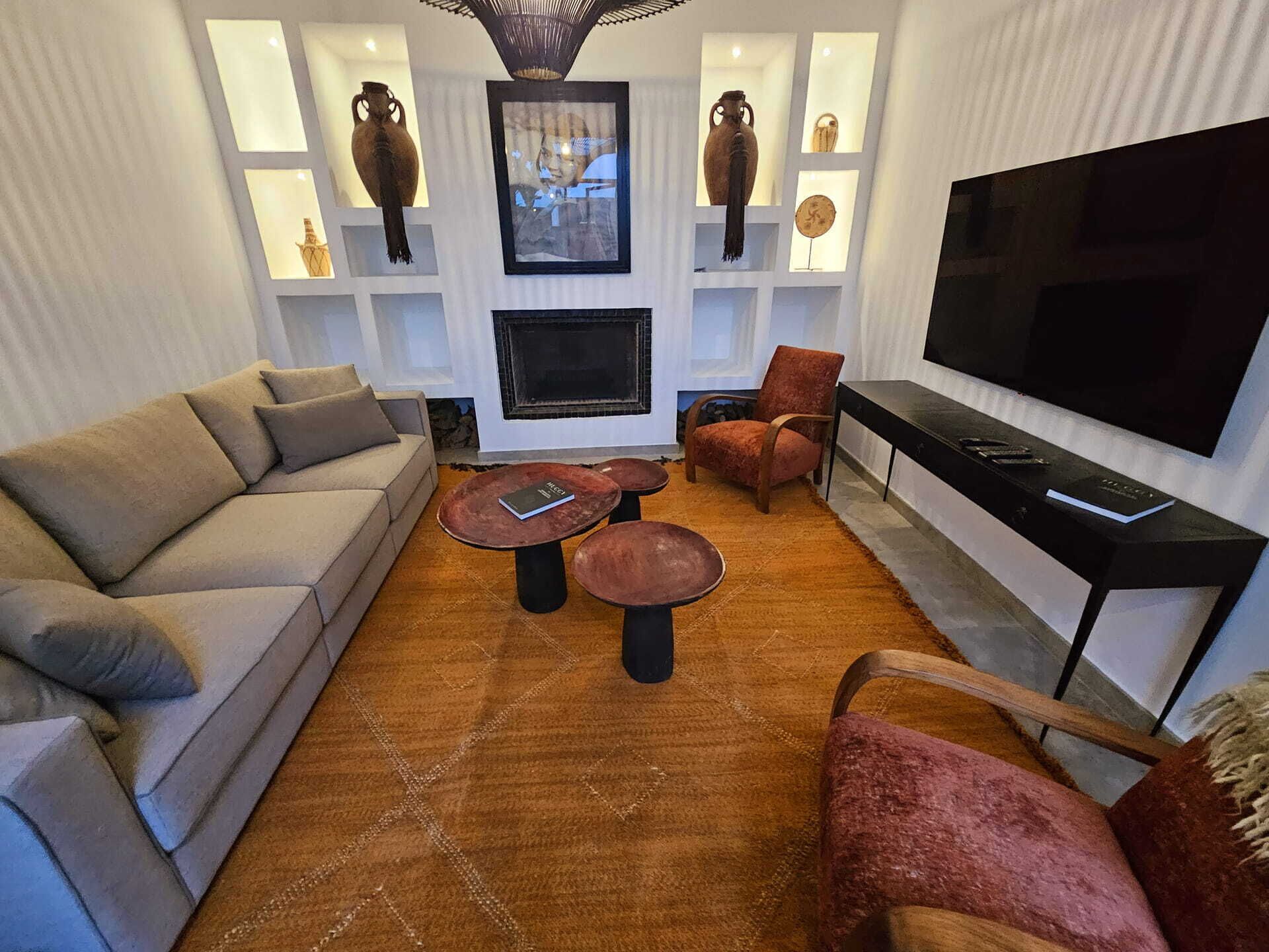 Superior House | Living area