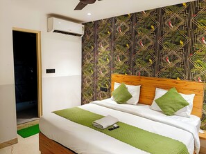 Deluxe Room | Free WiFi - Hotel Star City Near Terminal T3 Airport (New Delhi)