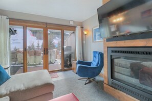 Condo, 3 Bedrooms | Living area | Smart TV - Vp-c112 Village Point 3 Bedroom Condo (Copper Mountain)