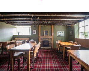 Dining - Downe Arms Inn (Whitby)