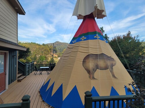 The Tallulah Tipi - with Private Fire Pit & Mountain Views