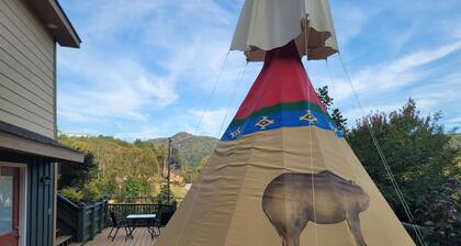 The Tallulah Tipi - with Private Fire Pit & Mountain Views