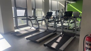 Apartment | Fitness facility - Oceana Suites Irarrazaval (Santiago)