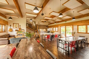 Dining - Unforgettable Reunions in the Countryside – Sleeps 28 to 32 Guests (Lalbenque)