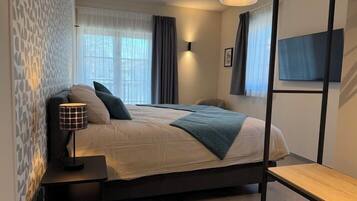 Standard Double Room | Free WiFi, bed sheets