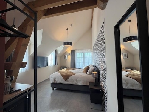 Le Fourquet Blaugies Hotel & Restaurant