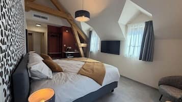 Standard Double Room | Free WiFi, bed sheets