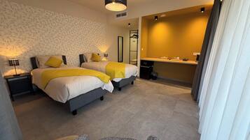 Quarto casal standard | Wi-Fi de cortesia, roupa de cama