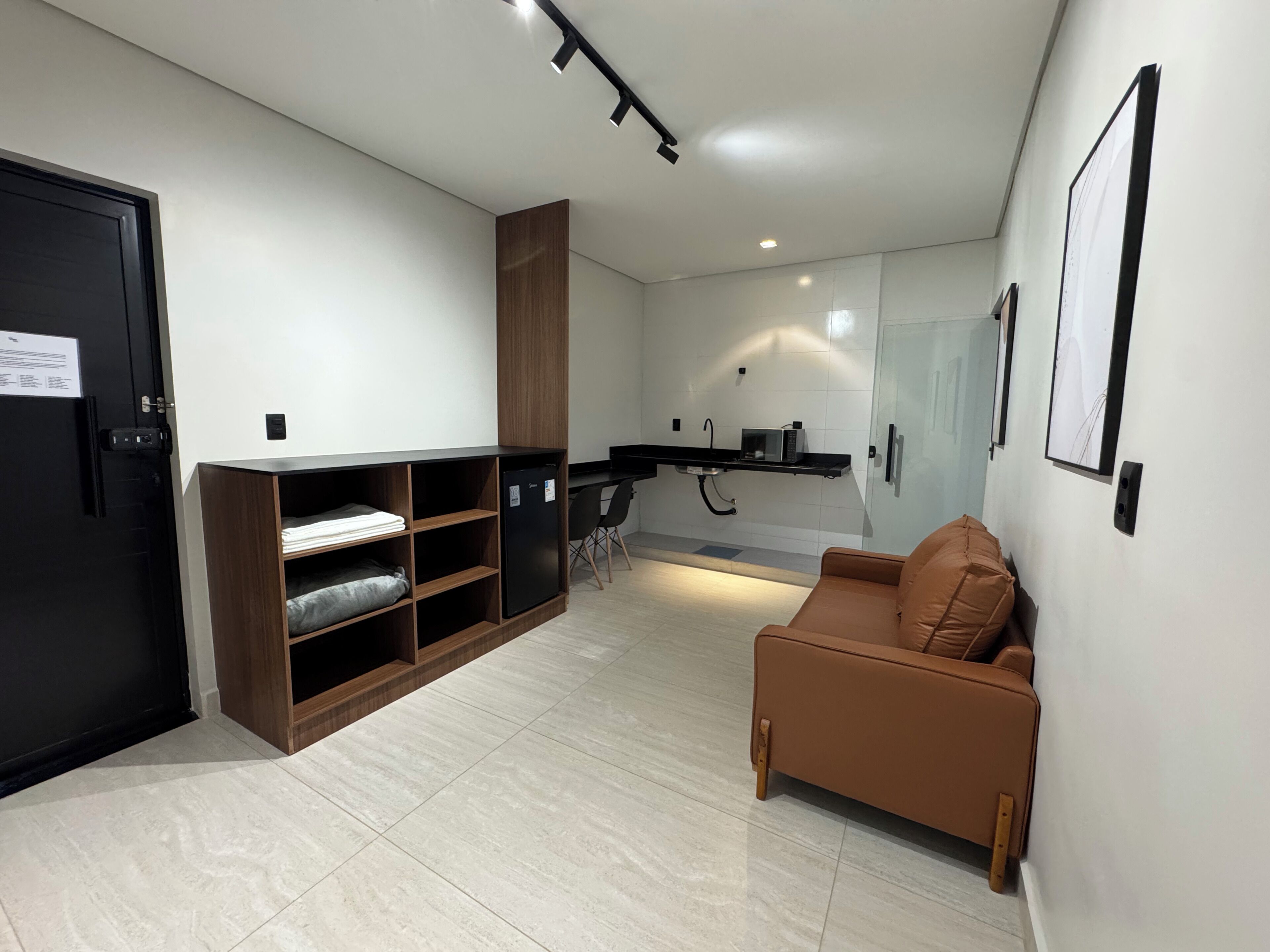 Luxury-Zweibettzimmer | Wohnzimmer | Fernseher