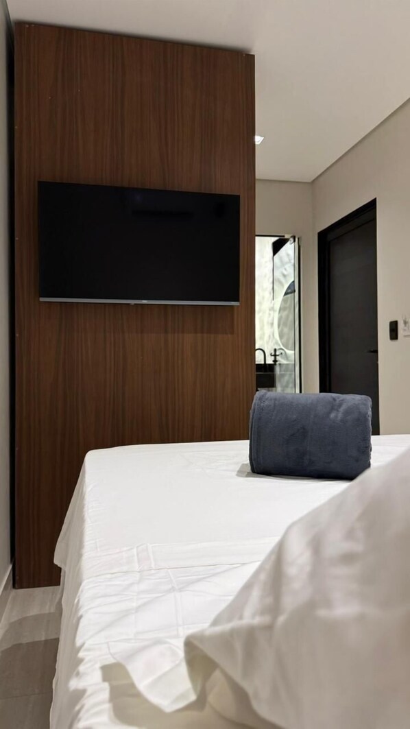 Deluxe Double Room | Free WiFi - You Smart Flats - Hotel (Formosa)