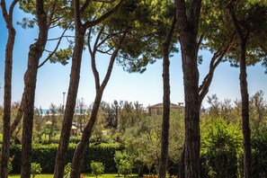Apartment, 4 Bedrooms, Balcony, Garden View | Property grounds - Spacious First-floor Flat Near the Beach (Eraclea)