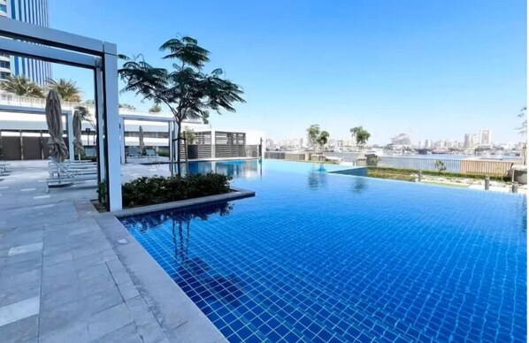 Piscina all'aperto