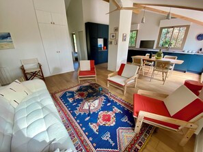 Living area - Wonderful new penthouse with large terrace + garden, close to the beach (Lège-Cap-Ferret)