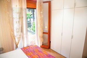3 camere