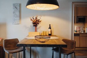 Dining - Cozy 1 room apartment in the heart of HH (Hamburg)