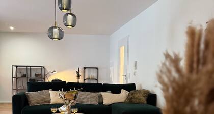 neu renovierte, gemütliche Wohnung, zentral gelegen und dennoch ruhig