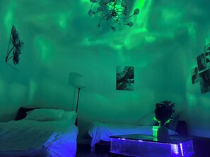 Free WiFi, bed sheets - Tranquil Hideaway 3-BR Home w/Garden&Free Parking (Romford)