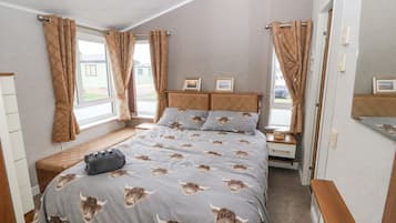 3 bedrooms, individually decorated, individually furnished, free WiFi