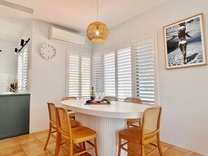 Dining - Villa Blanca, Kalbarri WA (Kalbarri)