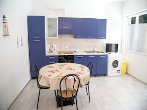 Apartment, 1 Bedroom, Patio | Dobi